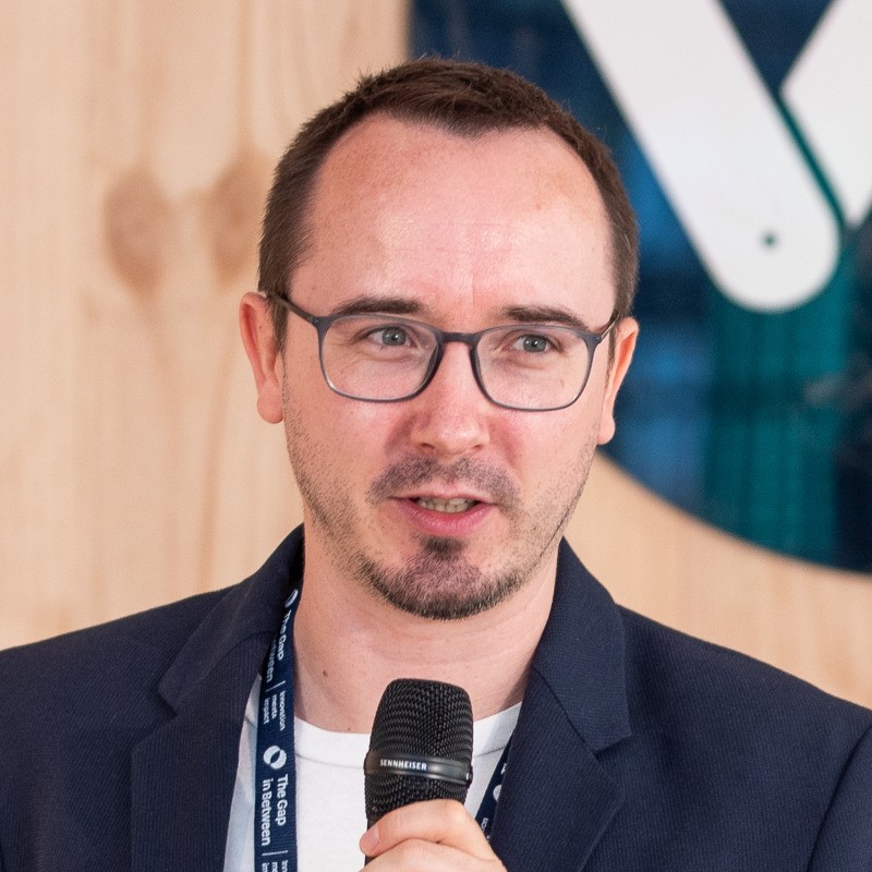 Wojtek Siudzinski's avatar
